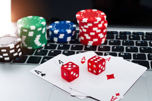 Teen Patti live dealer studio showing cards and betting interface on roms